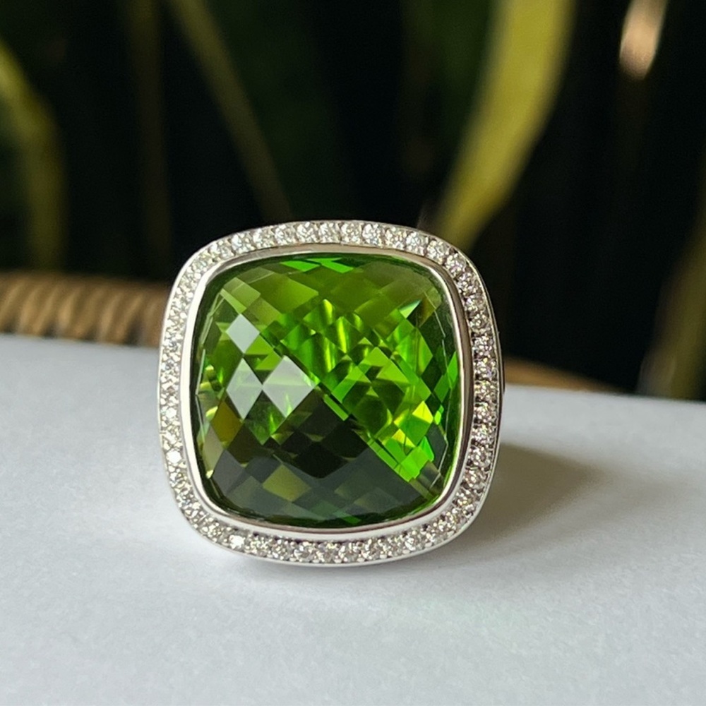David Yurman Statement Ring With 20mm
Peridot and Diamond Sz. 7.5